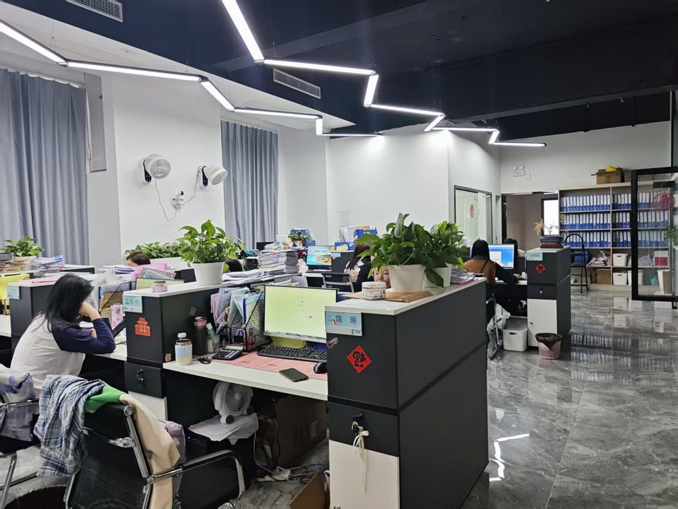 南昌融信办公区日常工作环境
